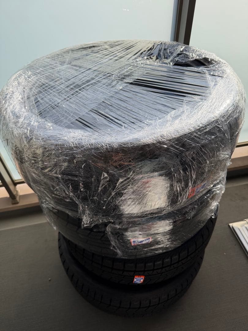 ヨコハマタイヤ　スタッドレス　アイスガード235/50R21 101Q IG70