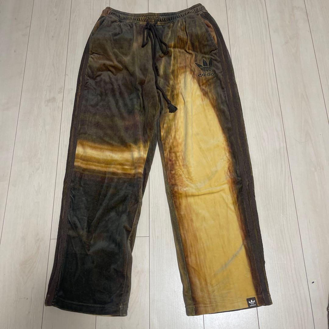 adidas S.F.T.M.ベルベットパンツ songforthemute L