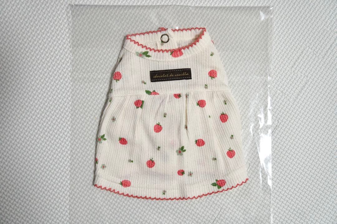 アトリエgg イチゴ柄カーディガン