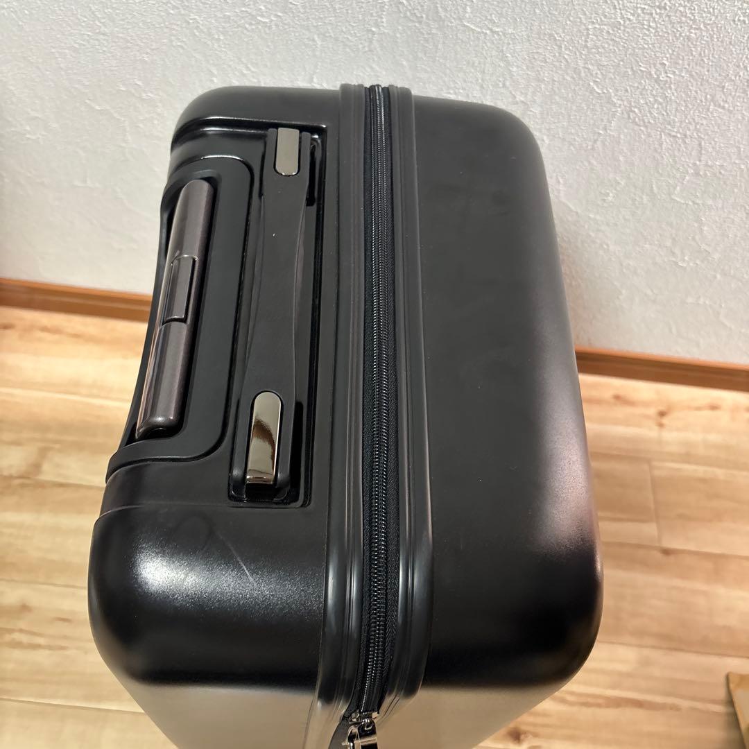 クレイサス　ボヤージュ　キャリーケース　Sサイズ　黒　未使用　最安値