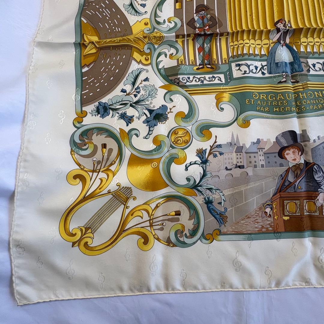 エルメス　カレ90　パイプオルガンと機械仕掛けの楽器