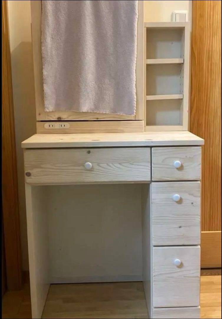 お値下げしました！！ドレッサー　鏡台　お洒落　ホワイト　スツール付