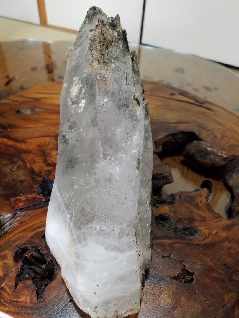 ネパール　ガネーシュヒマール産クローライト