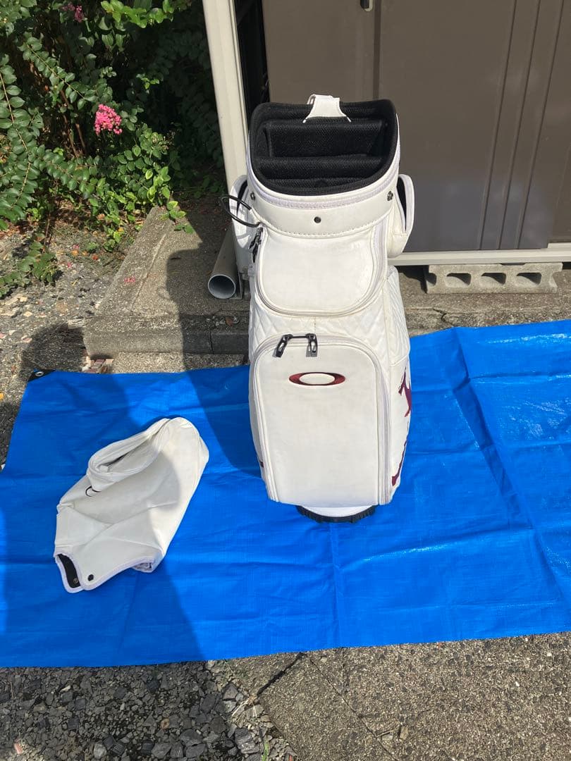 ゴ*3様 OAKLEY ゴルフバッグ・キャディバッグ ホワイト