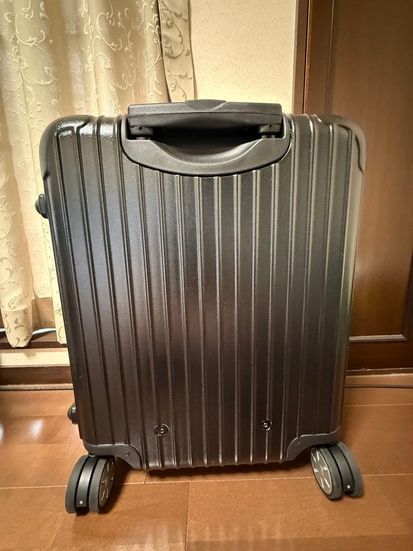 【新品】リモワ　サルサ　ブラック　48L