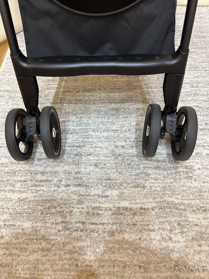 期間限定値下げ！Aprica マジカルエアーフリー2023年式ベージュ