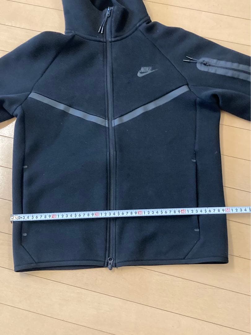 NIKE テックフリース Mサイズ 黒