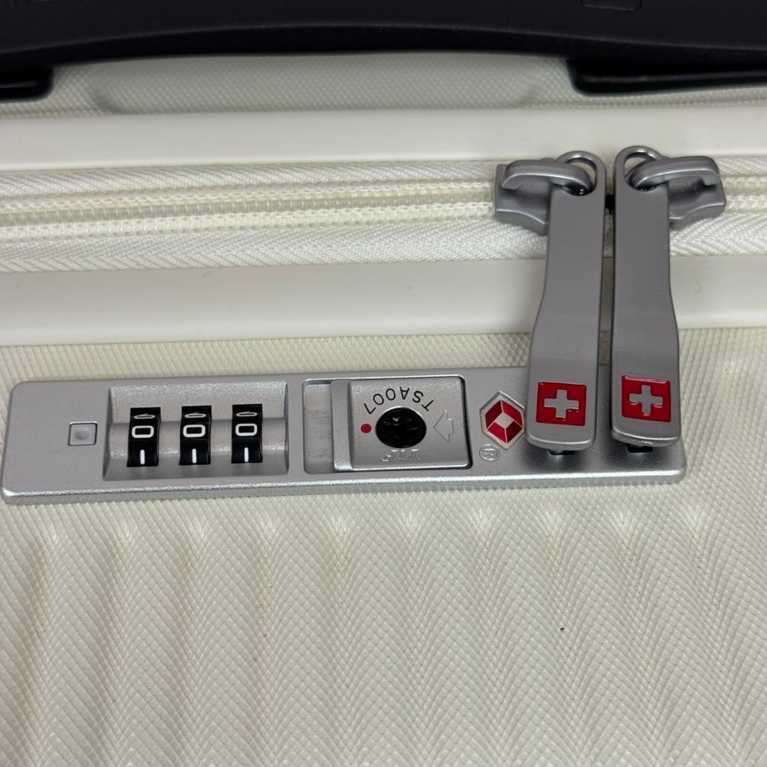 ☆スイスミリタリー　スーツケース　38.5L　SM-C920　機内持ち込みサイズ