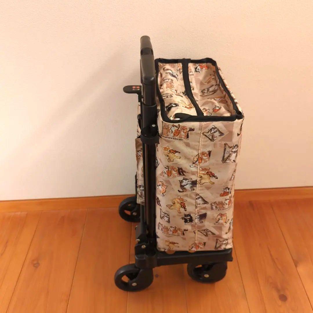 かわいいネコ柄のショッピングカート