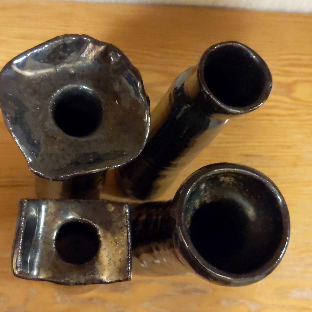 【中古】生花などに使う花器だと思います。 少し不思議な形をしています。