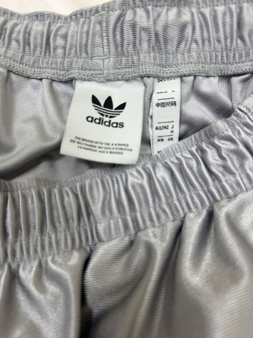 adidas ファイヤーバード　トラックパンツ シルバー Mサイズ