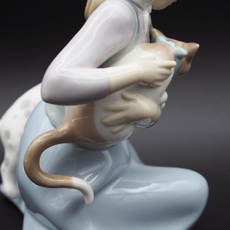 リヤドロ LLADRO 5032 少女と猫と犬 Little Friskies