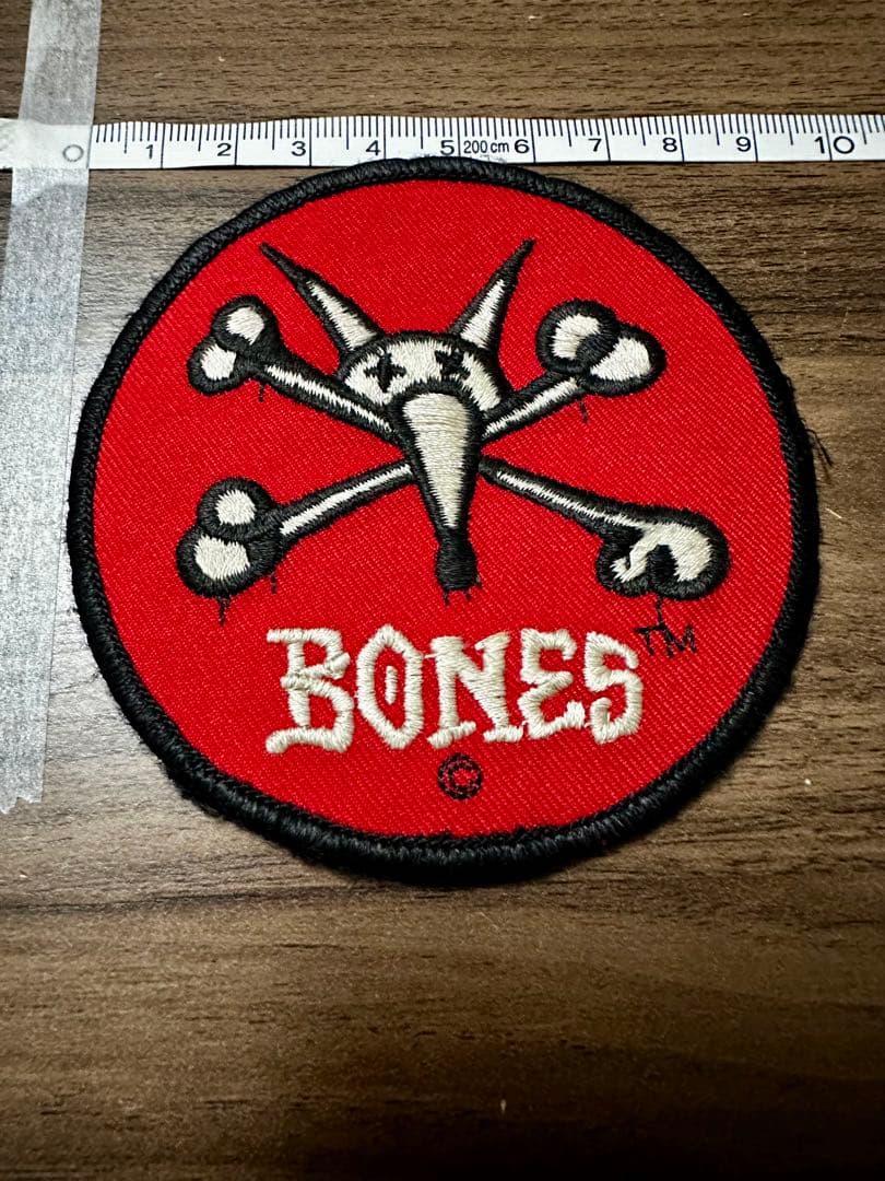 BONES POWELL PERALTA SANTA ワッペン　⑦ 8枚セット