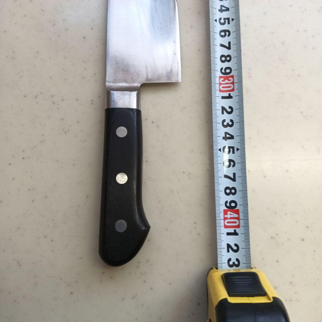 刃渡り約30cmの牛刀