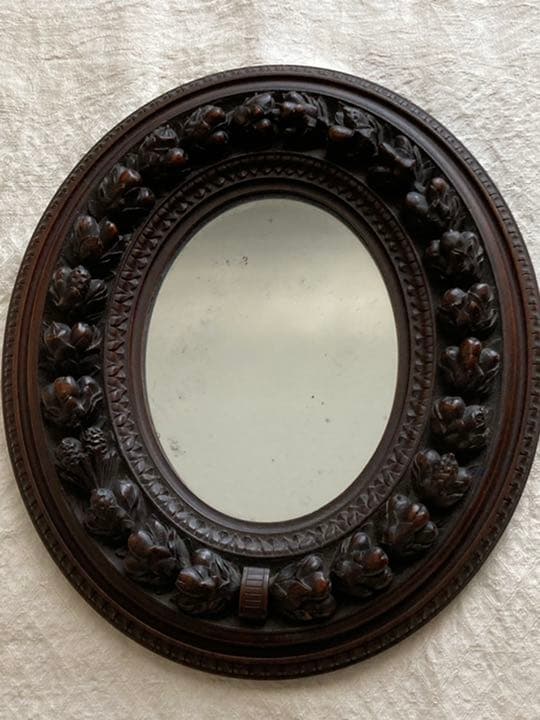 フランスアンティーク　木彫りフレームの鏡