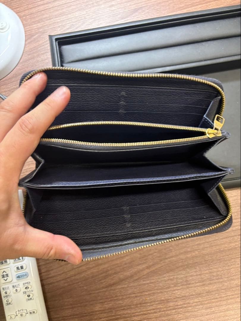 LOUIS VUITTON（ルイヴィトン）　長財布