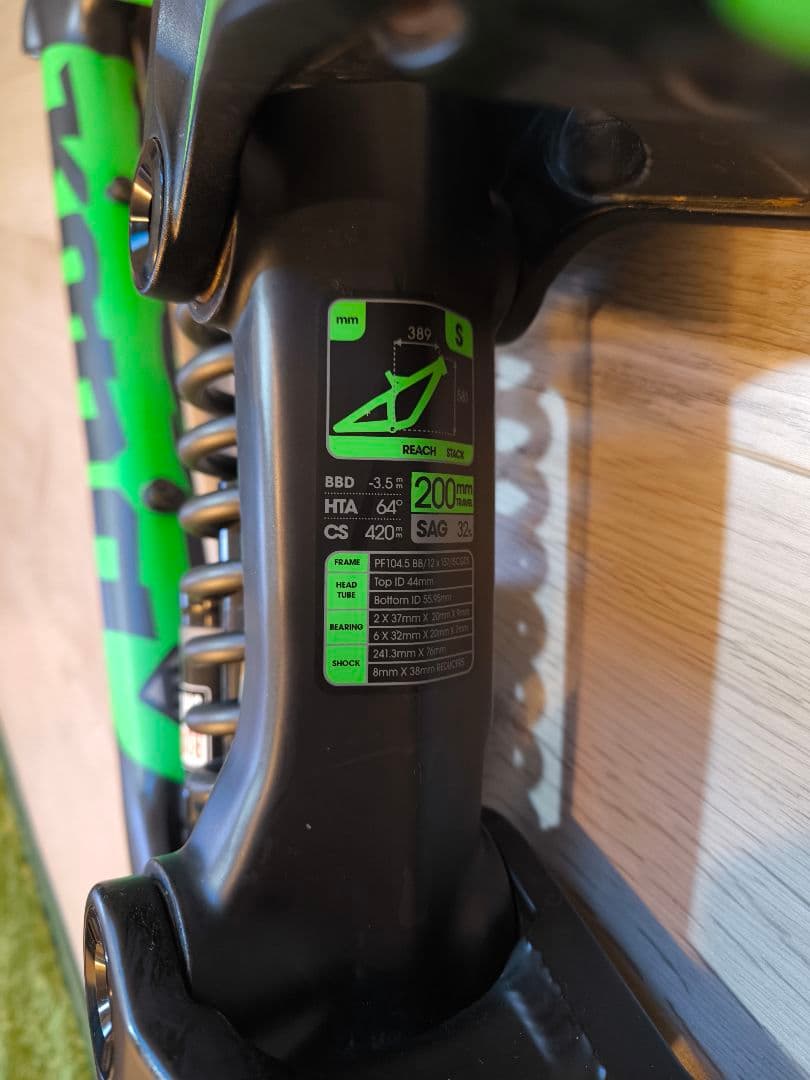 Kona Operator DH フレームセット RockShox Kage