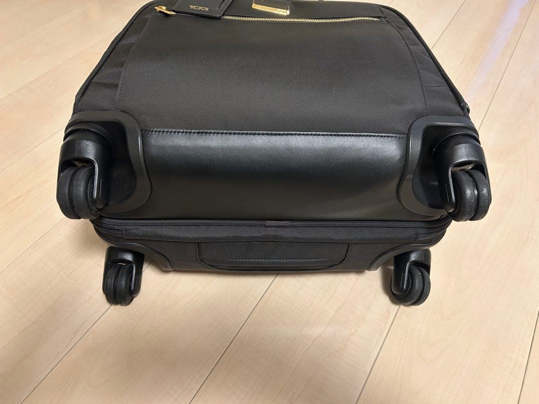 TUMI レディース VISTA キャリーオンケース