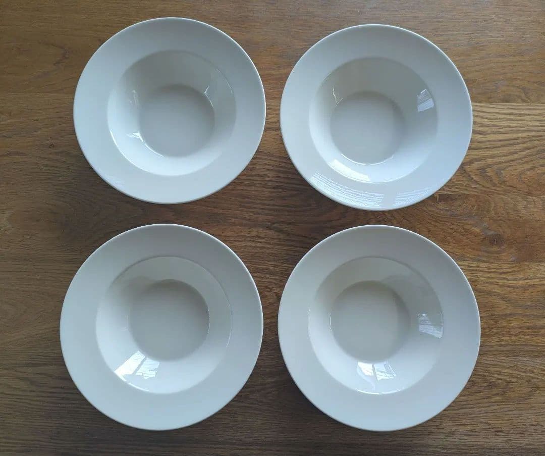 美品　ARABIAアラビア　koko ディーププレート　24センチ　4枚 リム皿