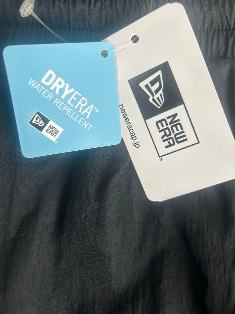 NEWERAナイロンパンツ