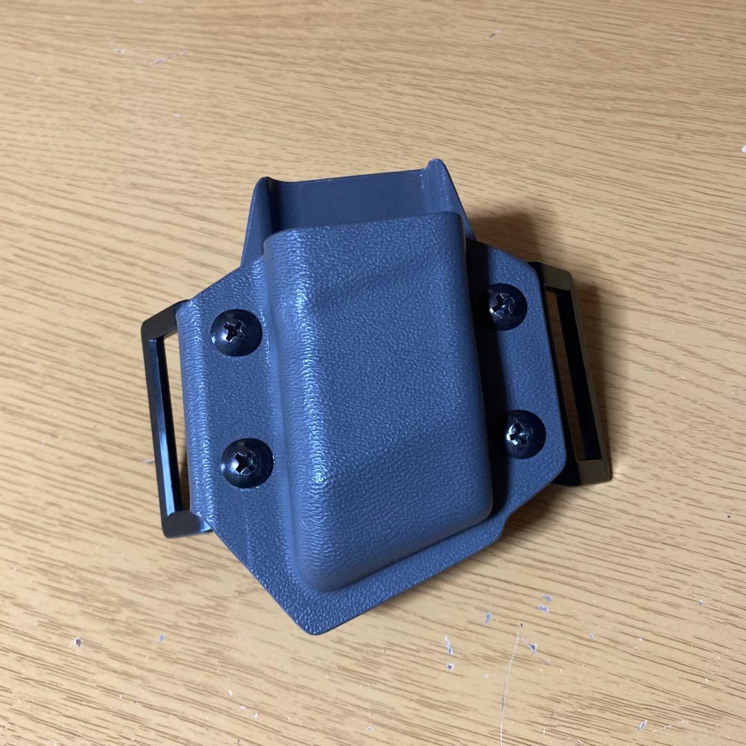 個人装備 T.Rex Arms Ironside Pistol Mag Carrier