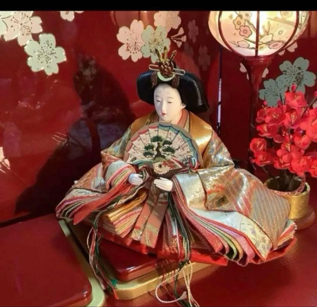 【豪華朱色金色】平成ひな飾り【女雛・男雛・親王飾台・道具】【飾り台・屏風】お