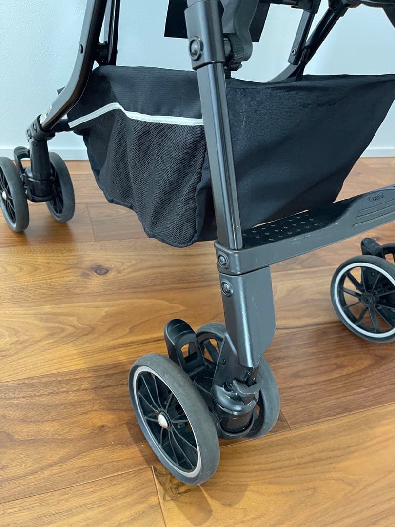 Combi コンビ ベビーカー HANDY エッグショック　メチャカルコンパクト