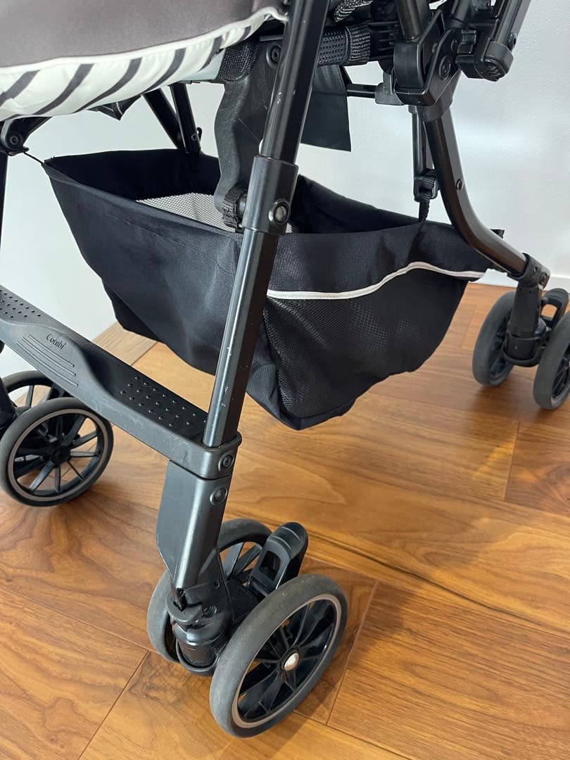 Combi コンビ ベビーカー HANDY エッグショック　メチャカルコンパクト