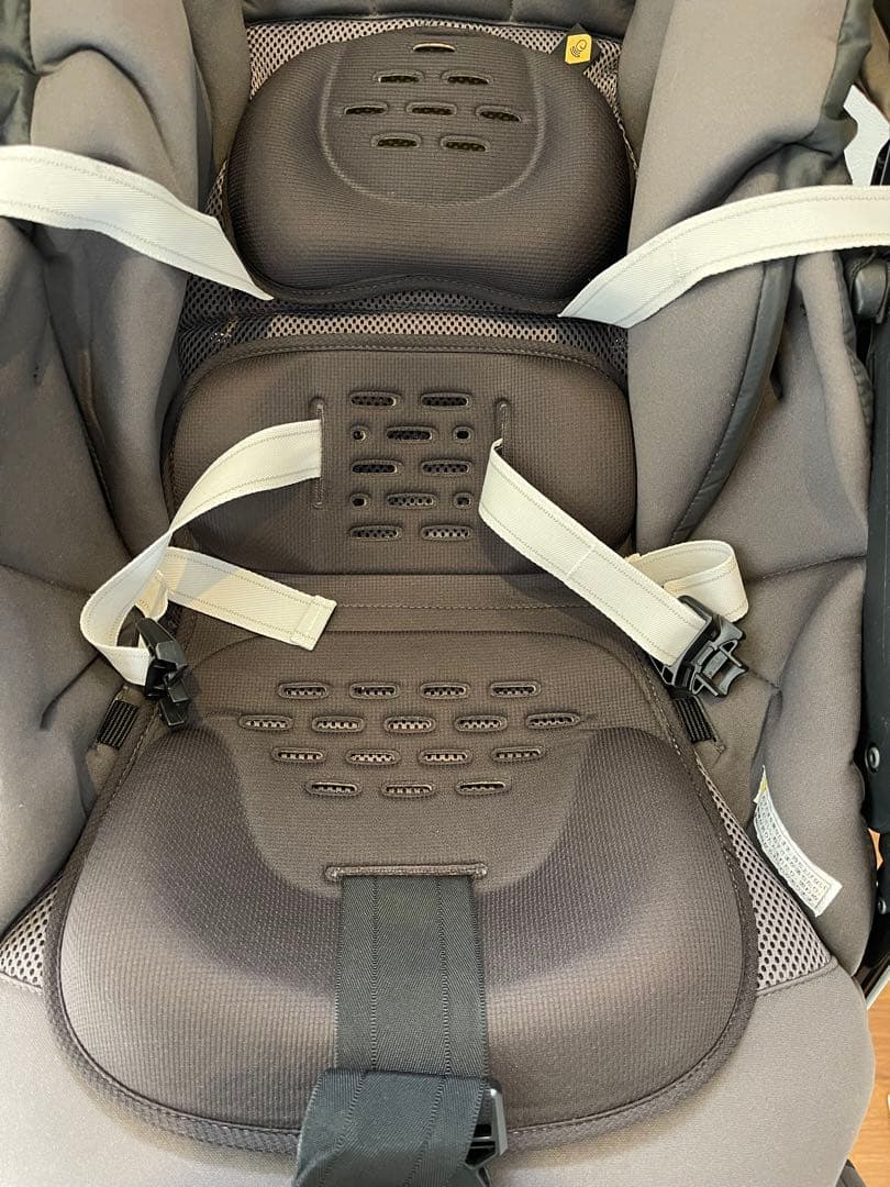 Combi コンビ ベビーカー HANDY エッグショック　メチャカルコンパクト