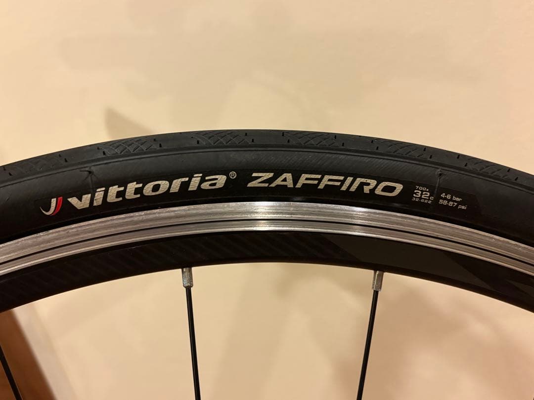 GIANT ESCAPE RX3 ブラック Sサイズ　タイヤ新品✨