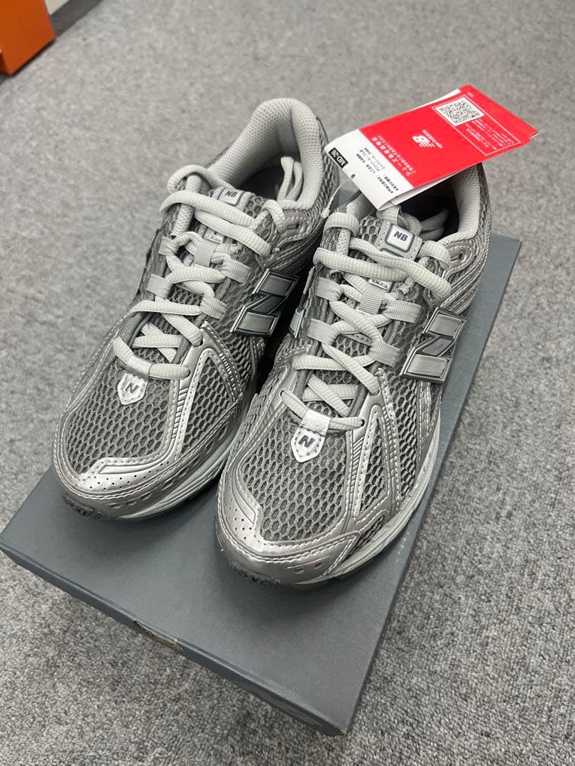 週末限定価格　New Balance M1906REH グレー ニューバランス