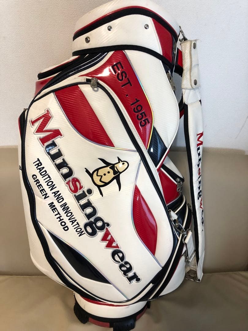 【送料込み】激安　マンシングウェア　 9.5型キャディバッグ　フードカバー付き