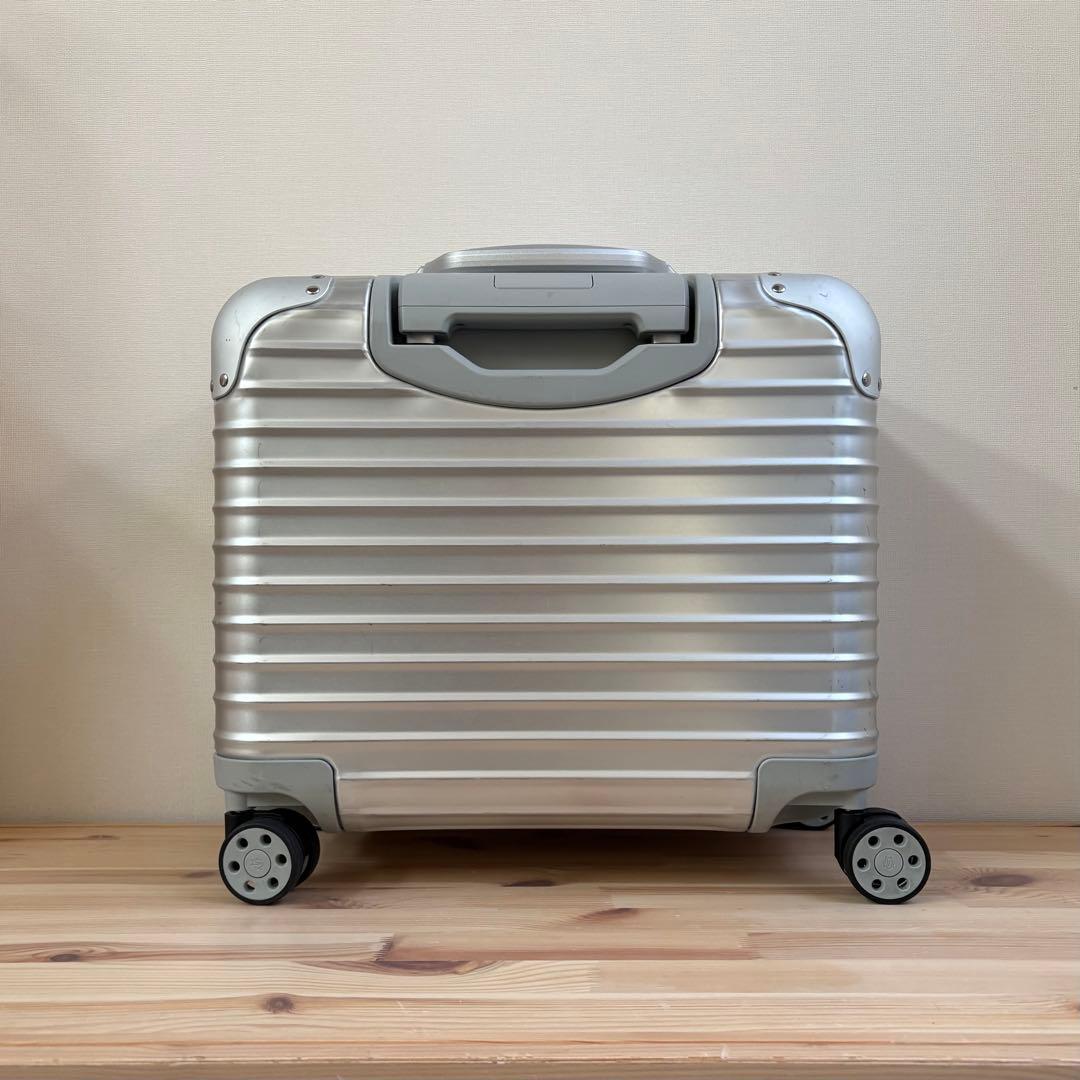 生涯保証・美品　RIMOWA ORIGINAL コンパクト　4輪　キャリーケース