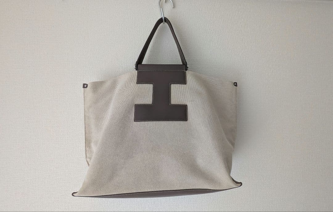 イアクッチ　キャンバストートM グレージュ