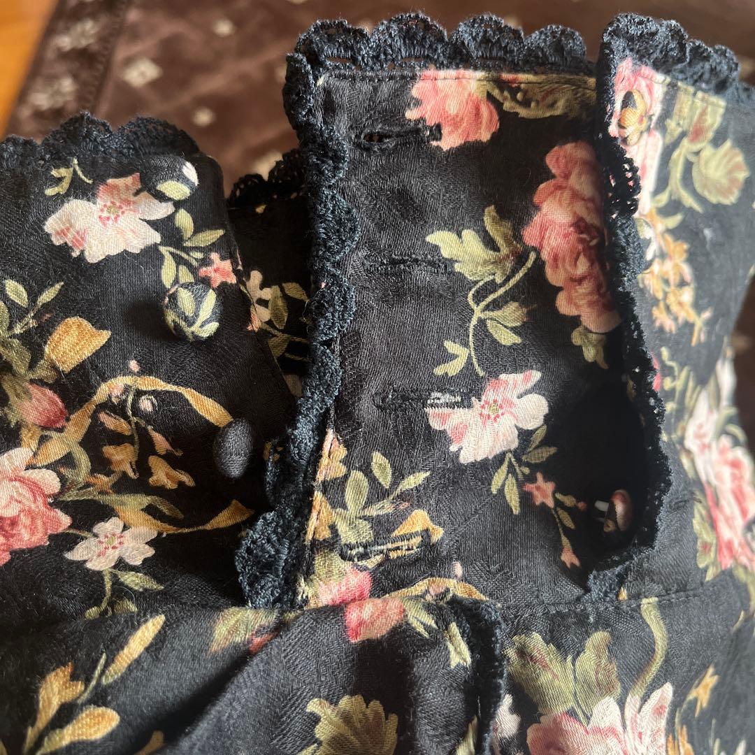 メタモルフォーゼ★アンティークローズ柄のスカート