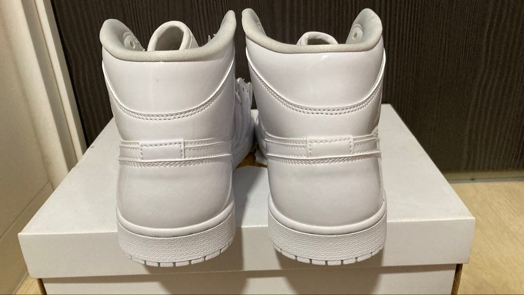 靴 WMNS NIKE AIR JORDAN 1 MID 28.5