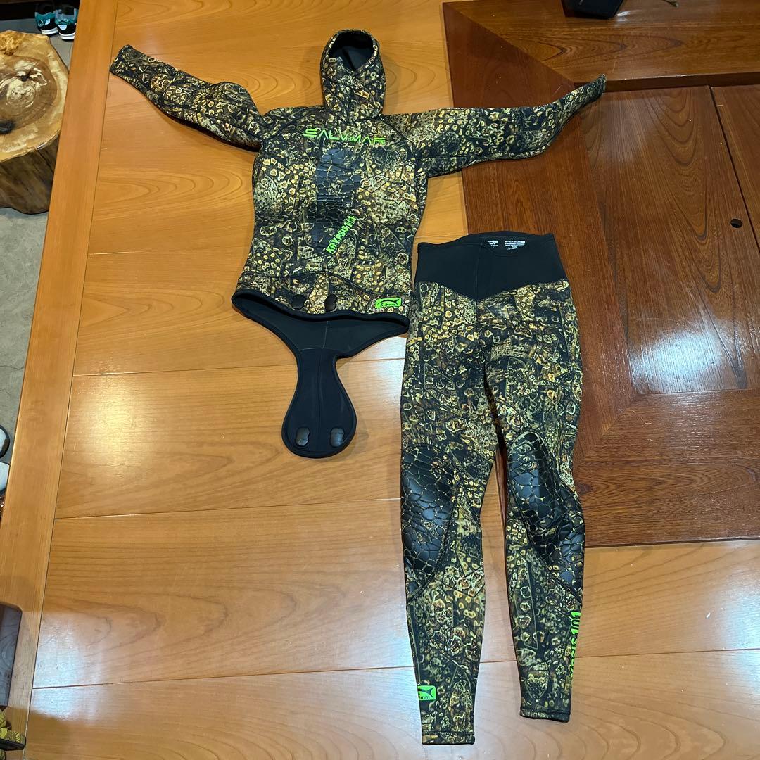 SALVIMAR フード付きウェットスーツ カモフラージュ