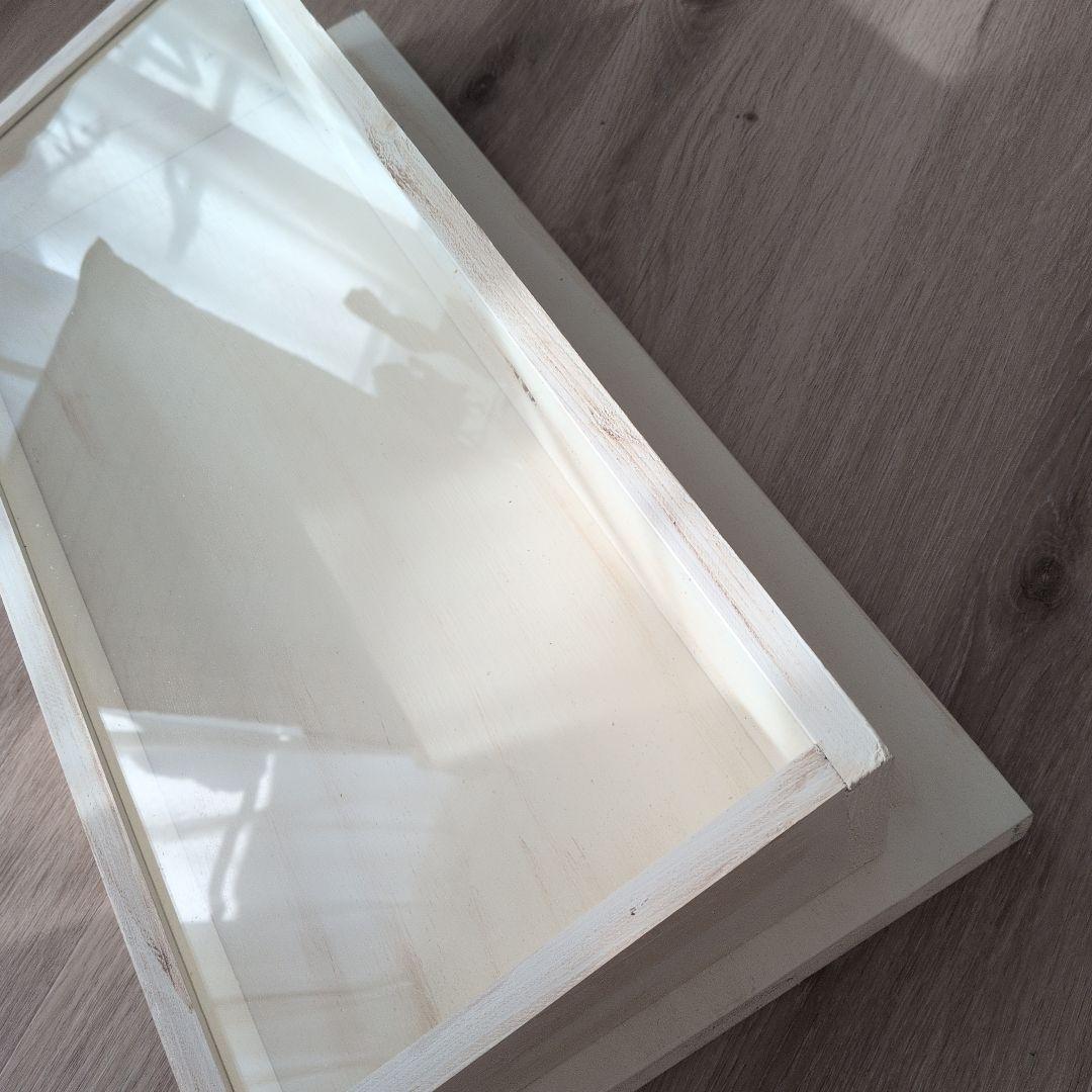 ホワイト木製ショーケース ガラス蓋付き