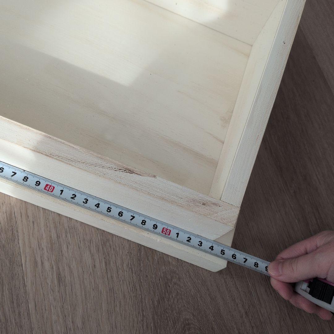 ホワイト木製ショーケース ガラス蓋付き