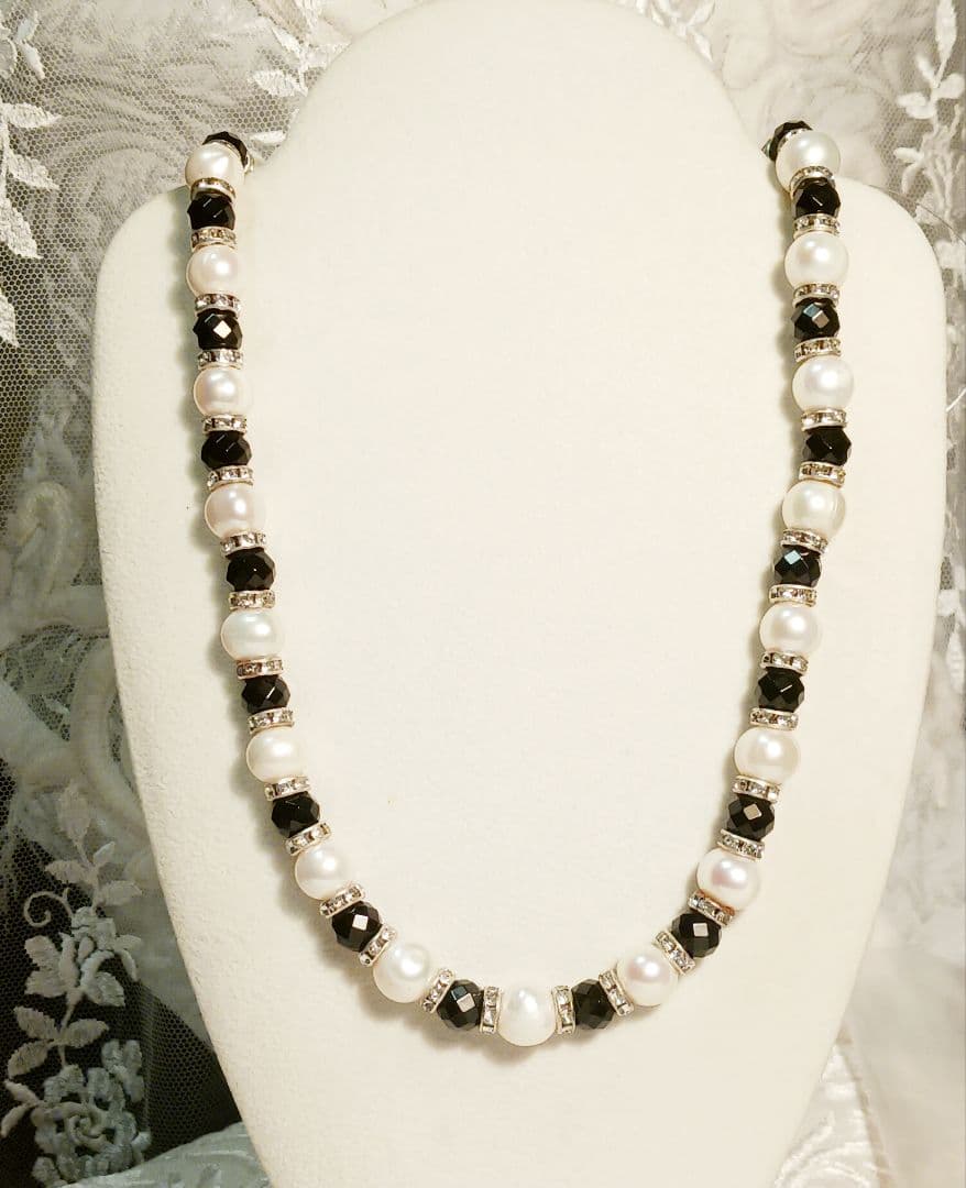 淡水真珠とオニキスのロングネックレス