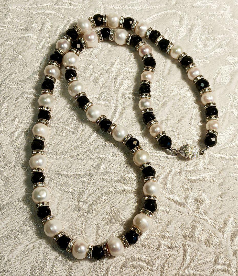 淡水真珠とオニキスのロングネックレス