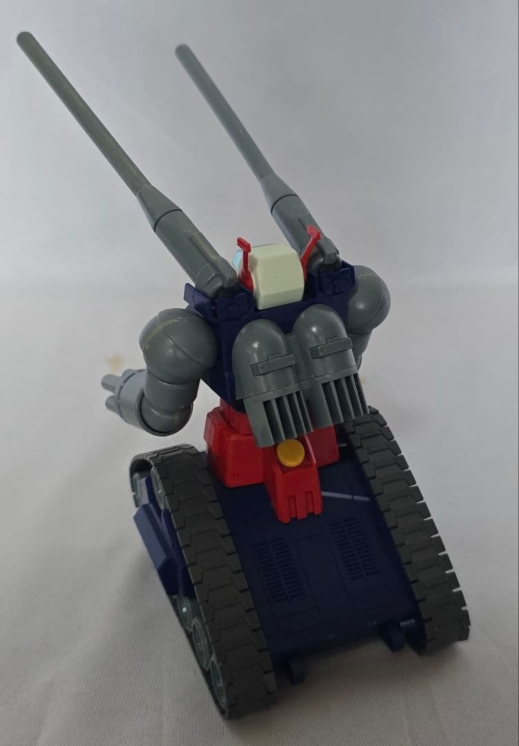 RealisticホワイトベースカタパルトANIME &ガンプラ