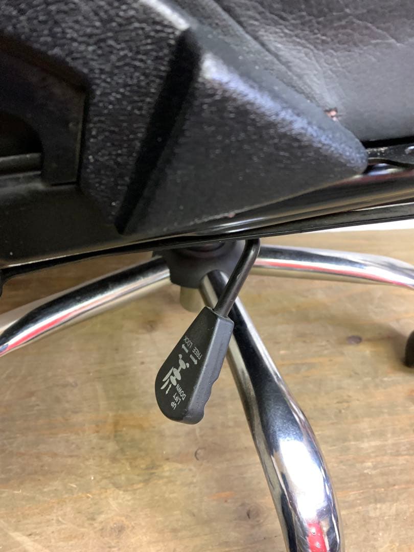 ベンツ 本革シート改 デスクチェア 電動リクライニング ヘッドレスト