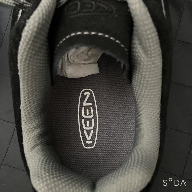 【未使用】KEEN JASPER ブラック（プー143）