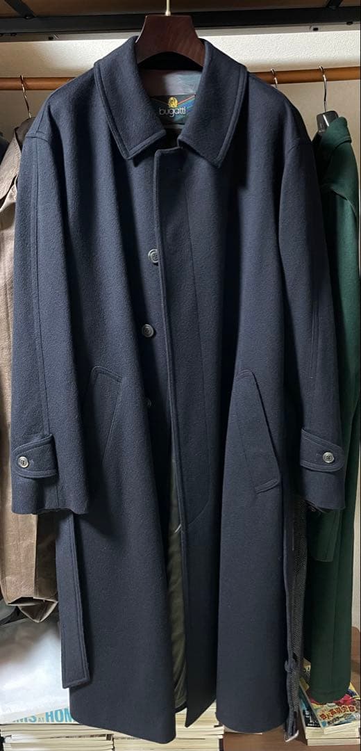 【bugatti】ネイビーベルテッドコート