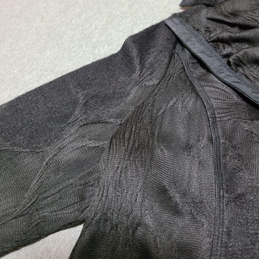 EIKO KONDO 黒フリル襟付きロングコート／Aライン／バック編上げデザイン