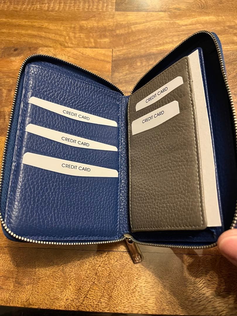 週末特価！即日発送！MBハイエンドイタリアンレザー・コンパクトウォレット