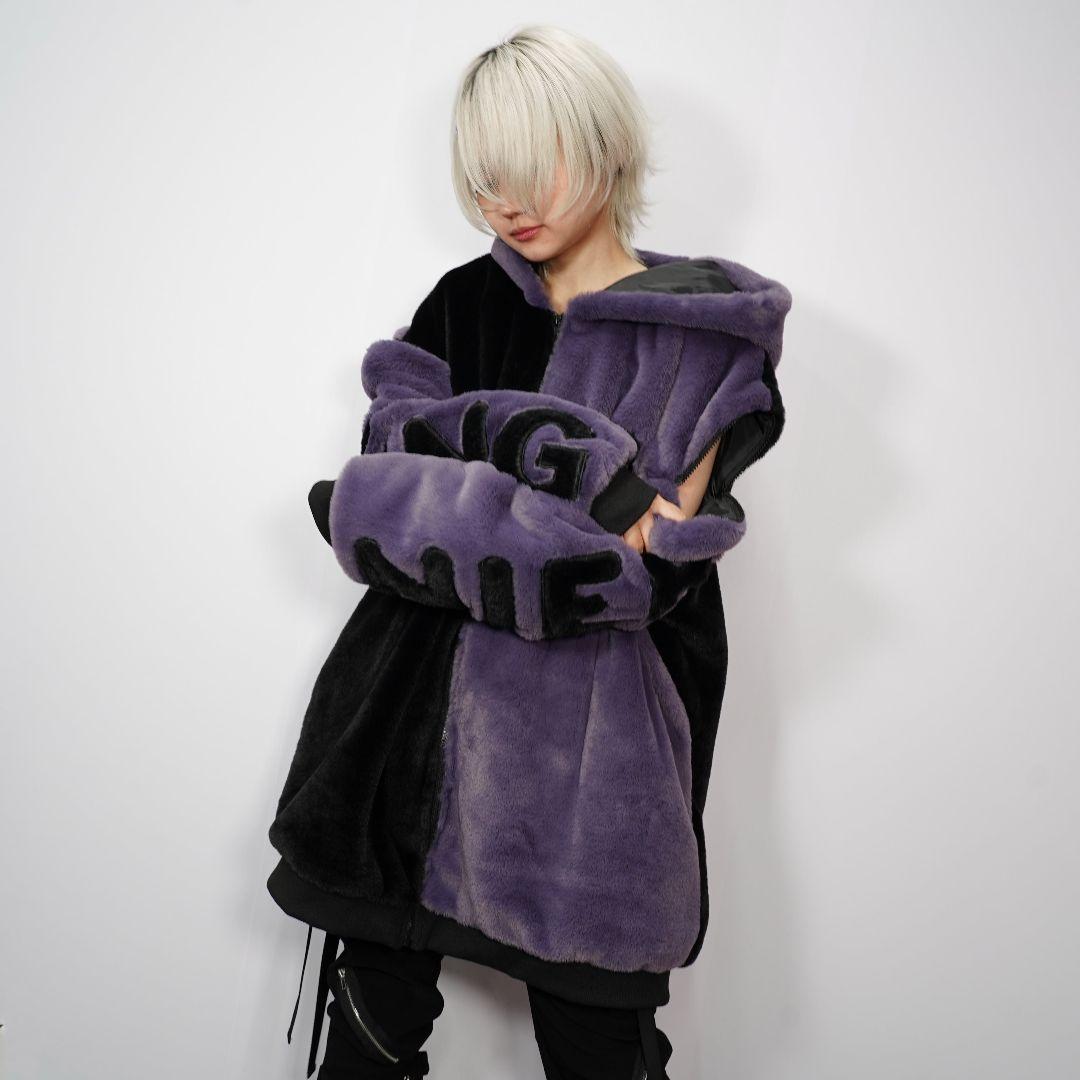 超ふわもこ2WAY OFF-SHOULDER TWO-TONE OUTER