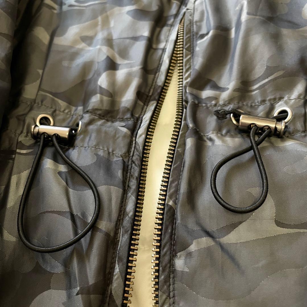 DAMA ダーマコレクション　リバーシブル ダウンコート　カモフラ　迷彩柄　白M