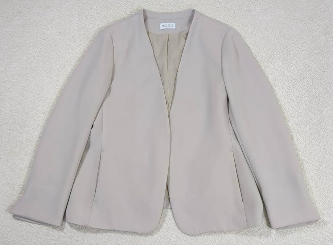 PLSTプラステ 大きいサイズXXL セットアップ ノーカラー アイボリー